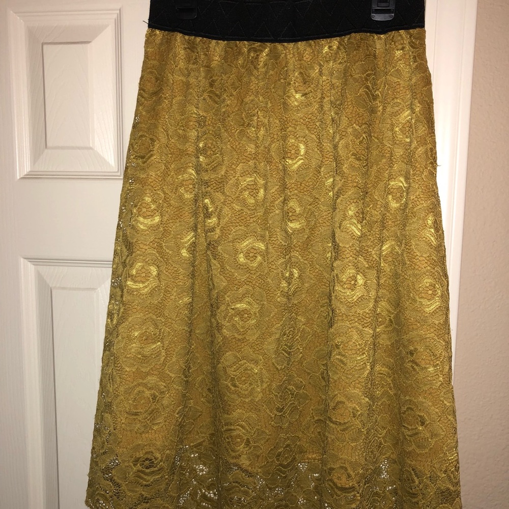 XS LuLaRoe Lola skirt